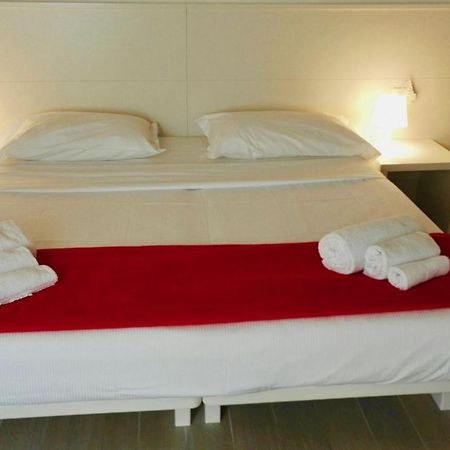 Residenza Cardo Massimo Hotel เวโรนา ภายนอก รูปภาพ